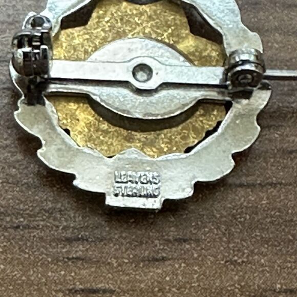 Vintage LADIES AUXILIARY VFW 40 Years Sterling Enamel Pin Verterans Foreign Wars - Picture 7 of 8